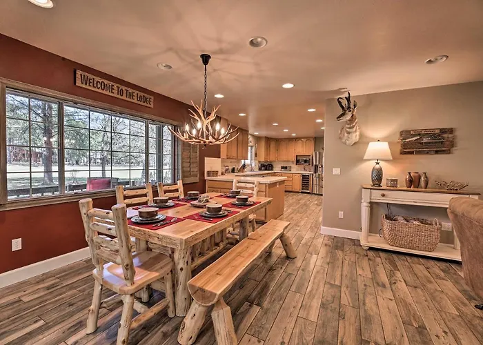 4 Mi To Woodland Lake: 2-story W/ Grill Holiday home Indian Pine