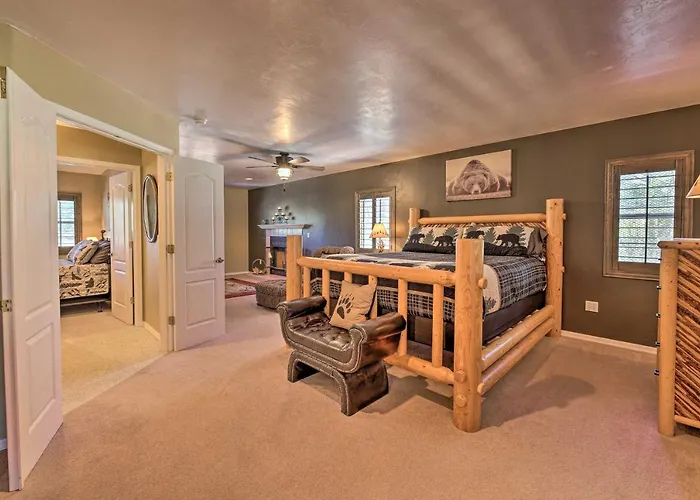 4 Mi To Woodland Lake: 2-story W/ Grill Holiday home Indian Pine