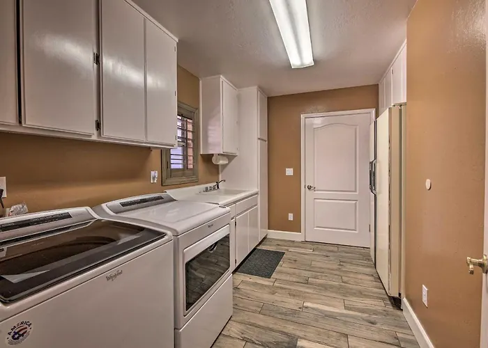 4 Mi To Woodland Lake: 2-story W/ Grill Holiday home Indian Pine